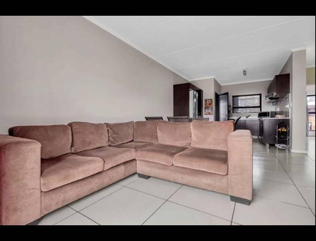 2 BEDROOM PROPERTY TO RENT IN DAINFERN